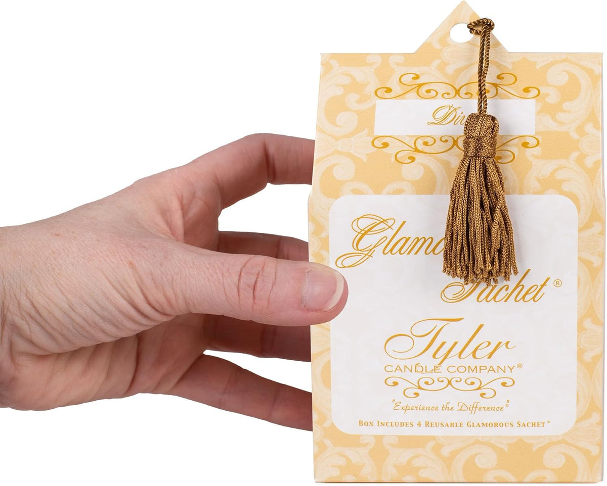 Elanze Designs Tyler Candle Diva - Scented Laundry Sachet and Car Vehicle Air Freshener Bundle