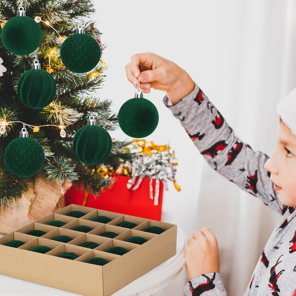 Artmag 16 Pcs Velvet Christmas Balls Hanging Ornaments Set, Shatterproof Plastic Flocked Christmas Tree Balls Xmas Decorations Festival Holiday Party Decor (Green,2.36 Inch)