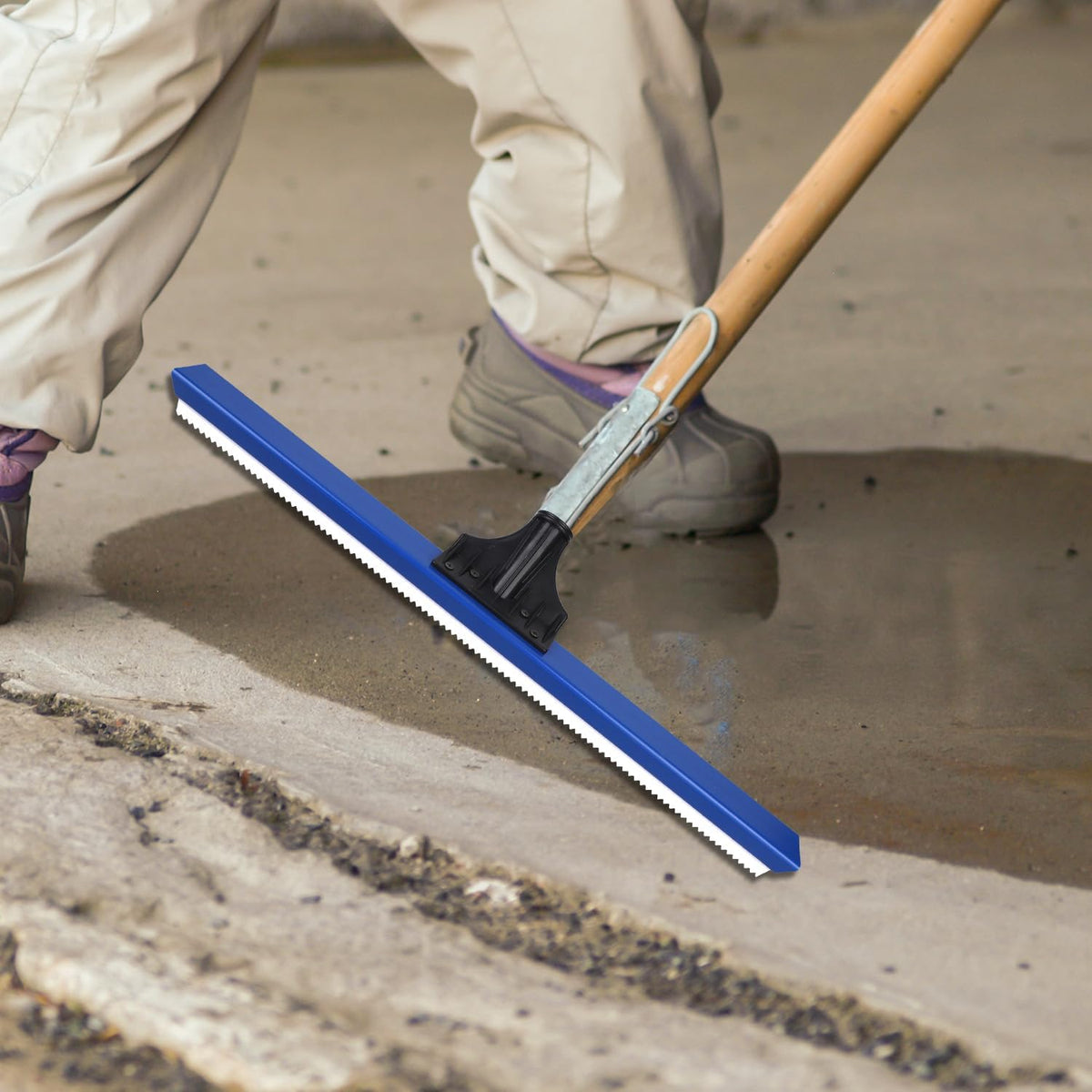 23.6in/60cm Epoxy Floor Squeegee with 0.16in/0.4cm Teeth Notched