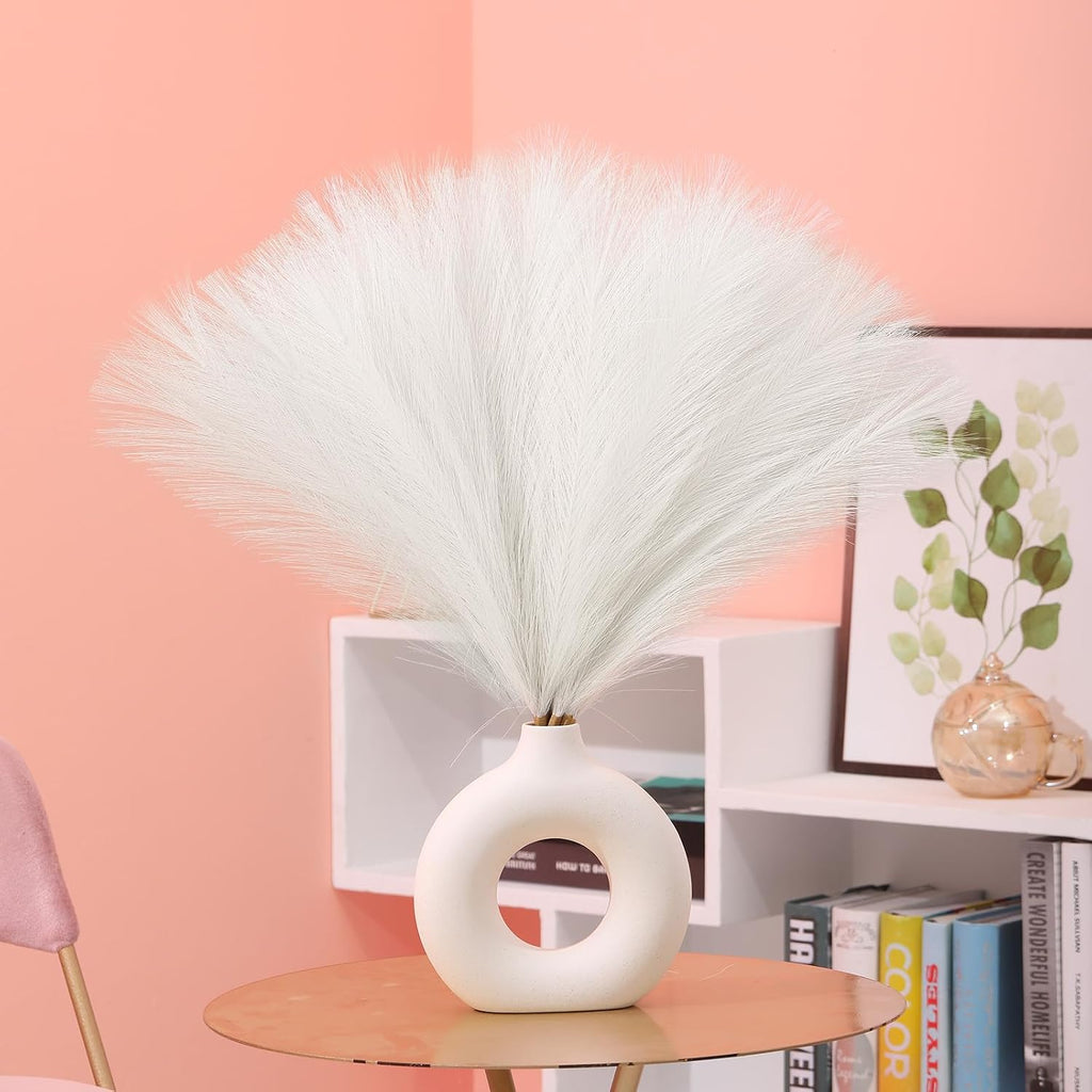 Ureymx Faux Pampas Grass Decor 17.7 Inch 6pcs, Artificial Pampas Grass Fluffy Home Decor, Short Vase Room Decor pompous Grass Flower Arrangement for Boho Home Wedding Decoration (Milky White)