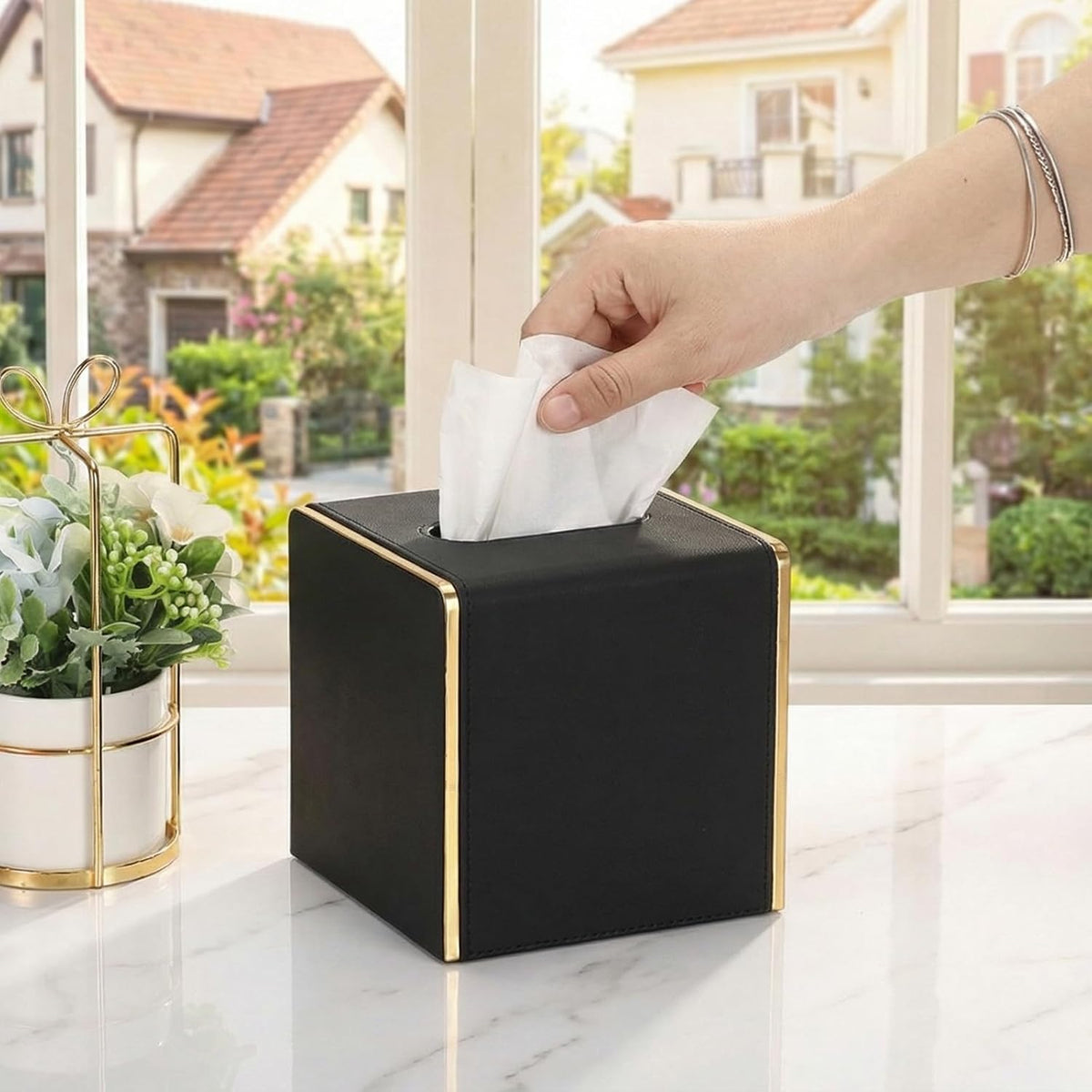 Sumnacon PU Square Tissue Box Cover, Magnetic Bottom, Waterproof, Black