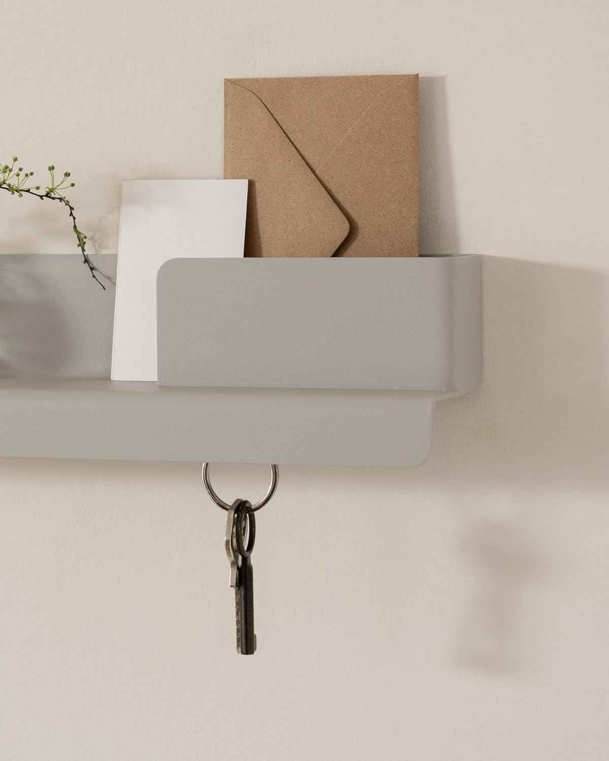 Kazai. Key Holder for Wall 'Holmsen' | Minimalist Key Hooks Design from Berlin | Modern Key Hanger with Metal Shelf | Key Hook Wall Mounted as Hallway Furniture | Silk Gray