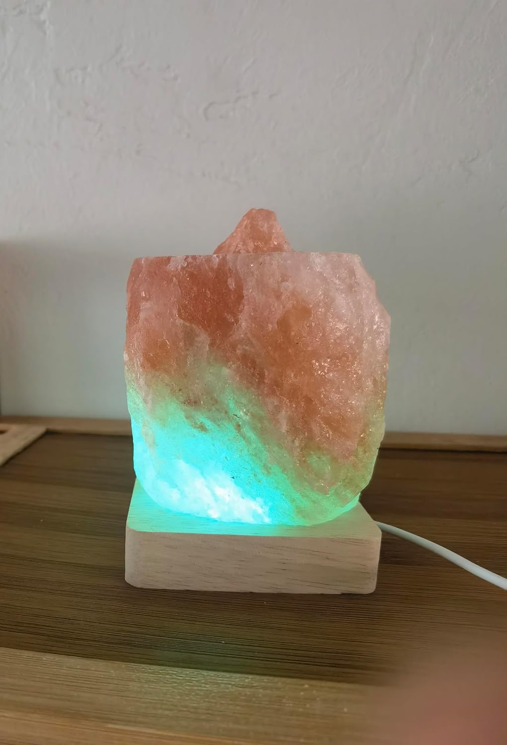 USB Colour Gradient Himalayan Salt lamp,Solid Wood Based Atmosphere Decoration Natural Shape Salt lamp with Remote Control, Natural Crystal Stone Bedside Night Light, Handmade Crafts.