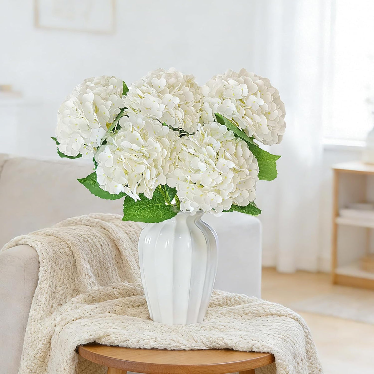 6 Pcs Real Touch White Hydrangea Artificial Flowers with Stems, Fake Silk Flowers for Outdoors, Artificial Flowers for Home Decor Wedding Bouquets Centerpieces Vase
