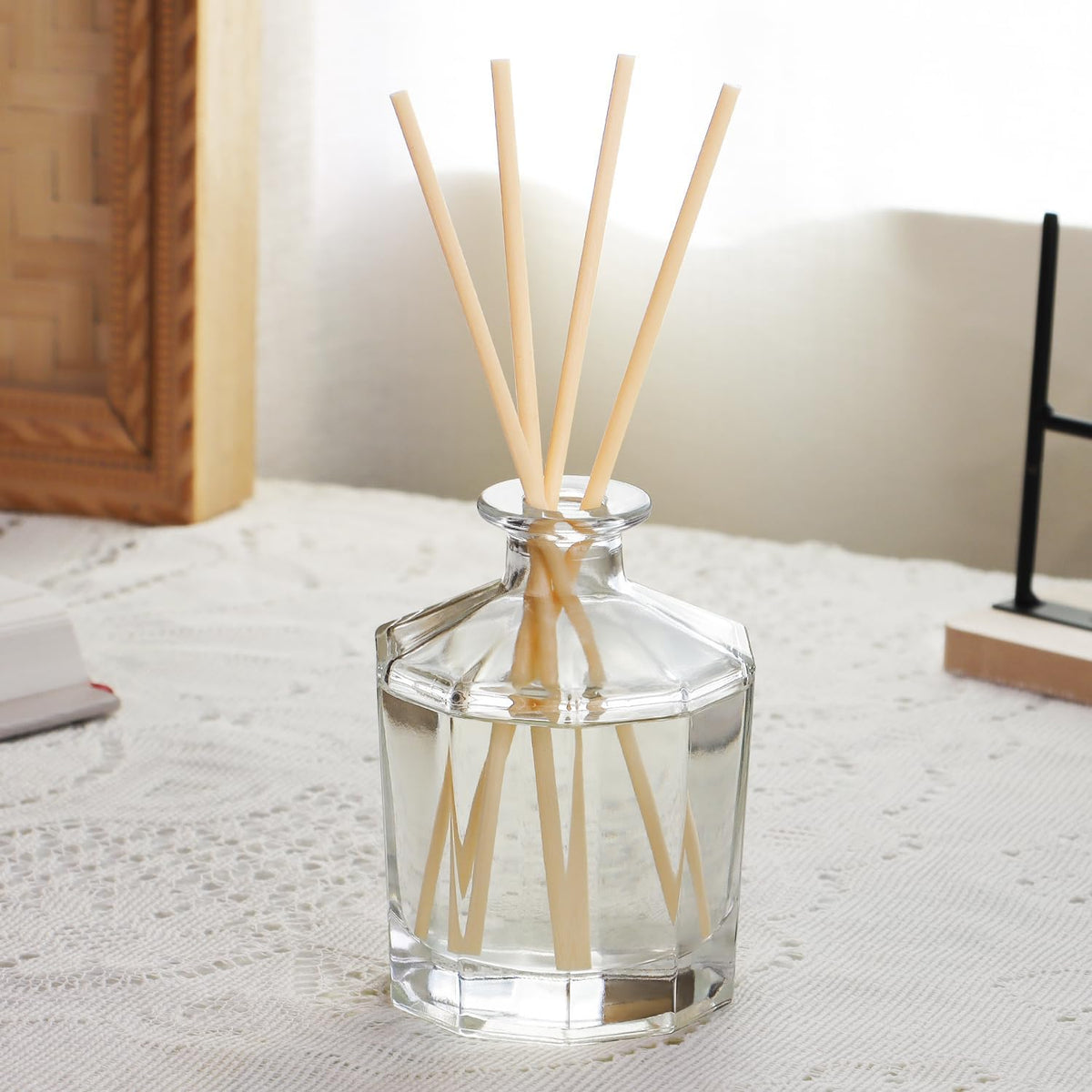 L'odeur Vill Reed Diffuser, 8.5 Oz(250ml) Juicy Lemon Bathroom Diffuser with 10 Sticks, Scented Diffuser Home Fragrance Essential Oil Reed Diffuser Set for Home Large Rooms Bathroom Shelf Decor
