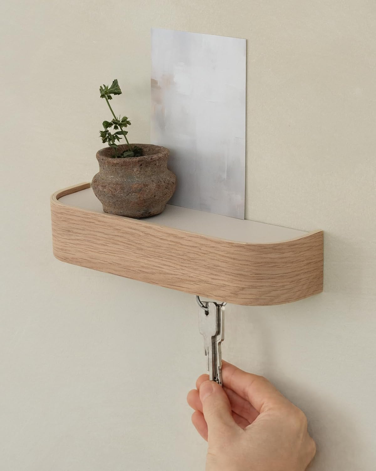 Kazai. Key Holder 'Toke' | Minimalist Key Hook Design from Berlin | Modern Key Holder Wall Mount with Wooden Shelf | Key Rack for Wall as Entryway Organizer | Oak, White