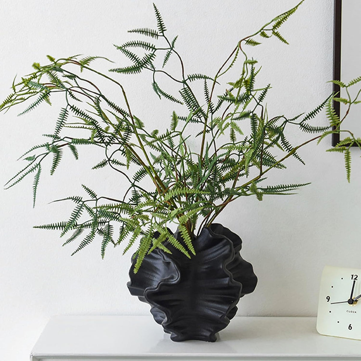 Modern Art Ceramic Coral Flower Vase Home and Office Decoration Sculpture Work Bohemian Decoration Coffee Table Office Bookshelf Living Room Decor (Black)