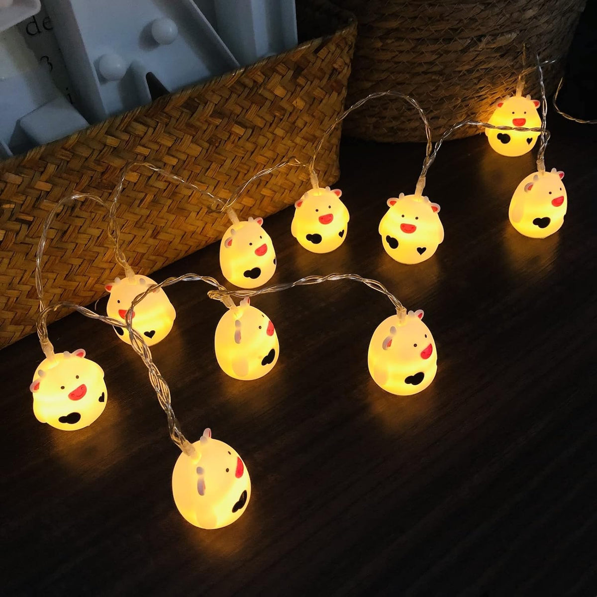 5.4 FT Easter Cow String Lights,10 LED Christmas Cow Fairy Light String Battery Operated for Home Party Camping Decoration (10LED, Cow)