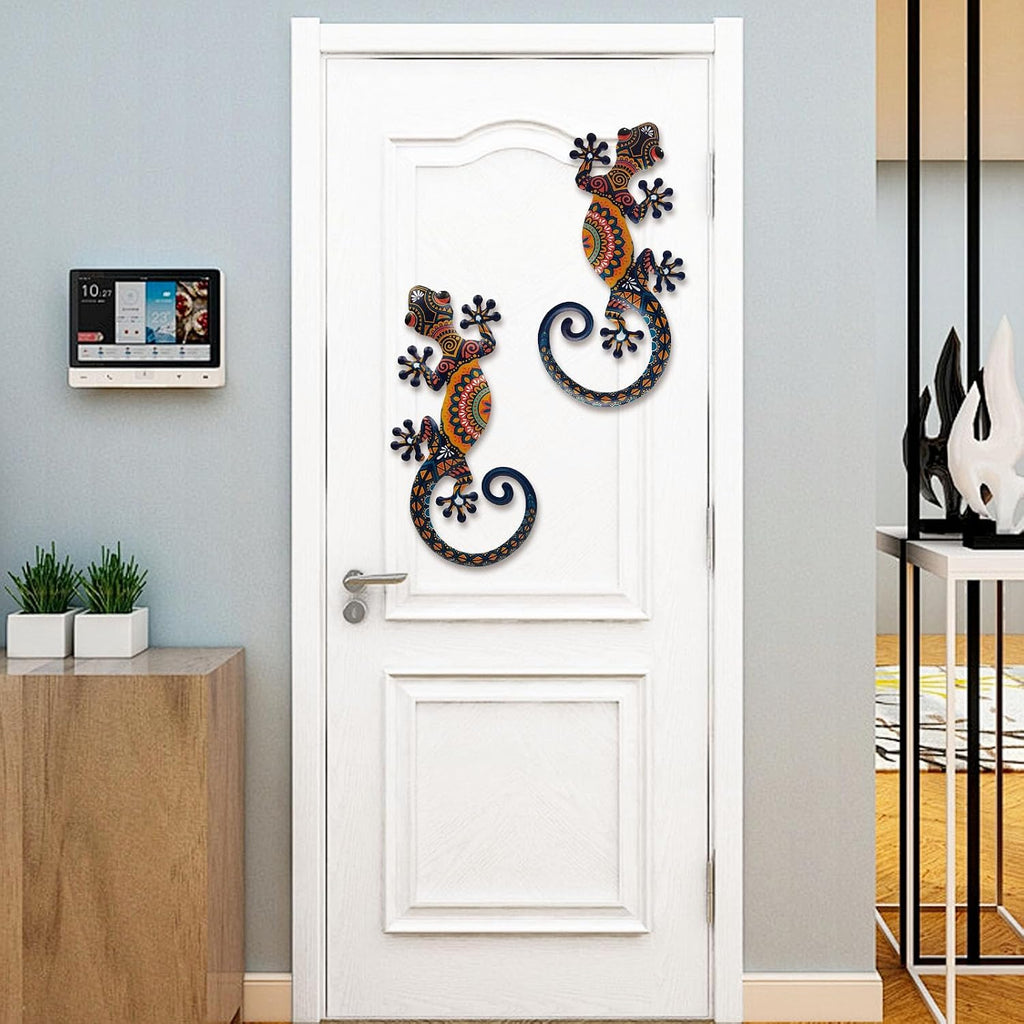 LIFFY Metal Lizard Gecko Wall Art - 2 Pack 15 Inch Metal Wall Decor, Lizard Outdoor Hanging Glass Sculpture Decoration for Yard Garden Art, Patio Fence Home, Unique Gift Ideas