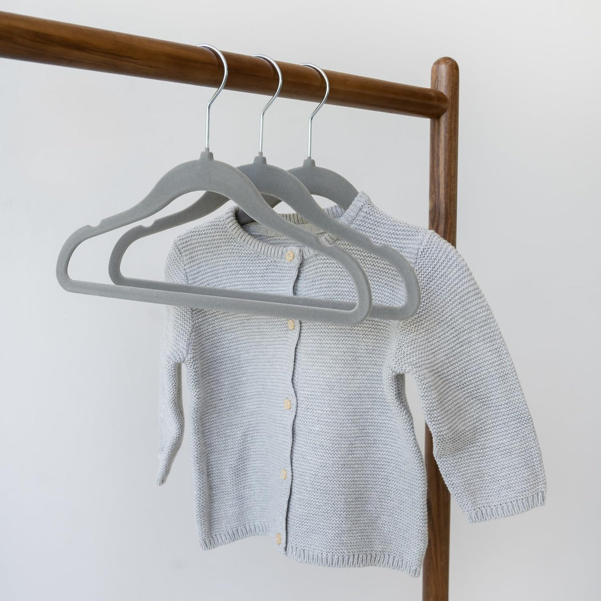 3 Sprouts Velvet Baby Hangers, Non Slip Slim, Dark Gray, 30 Pack