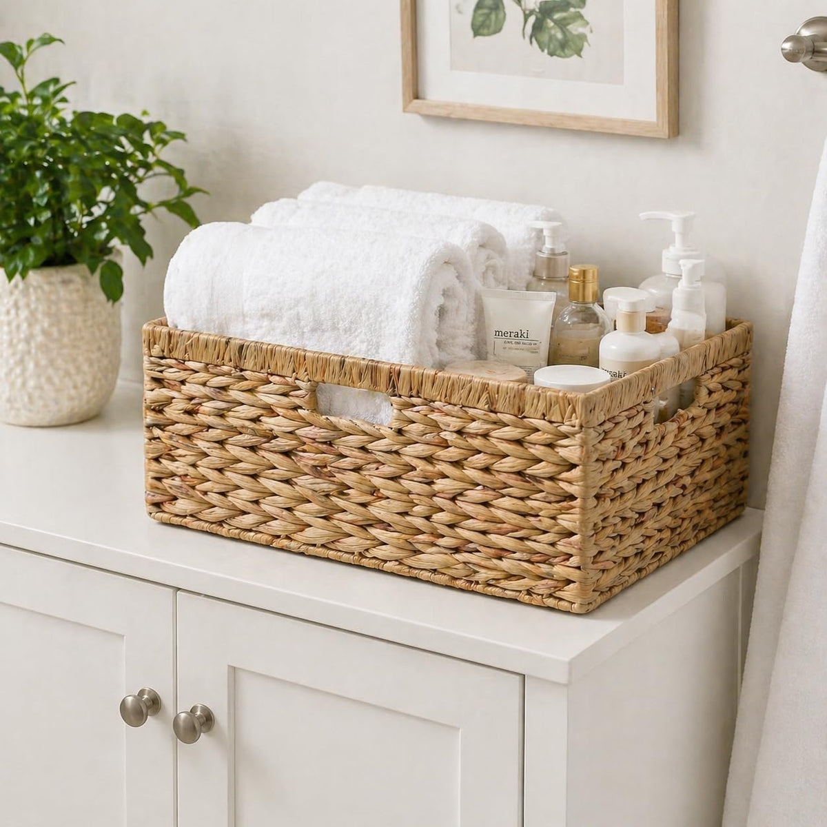 Large Wicker Basket, Water Hyacinth Wicker Storage Basket for Organizing