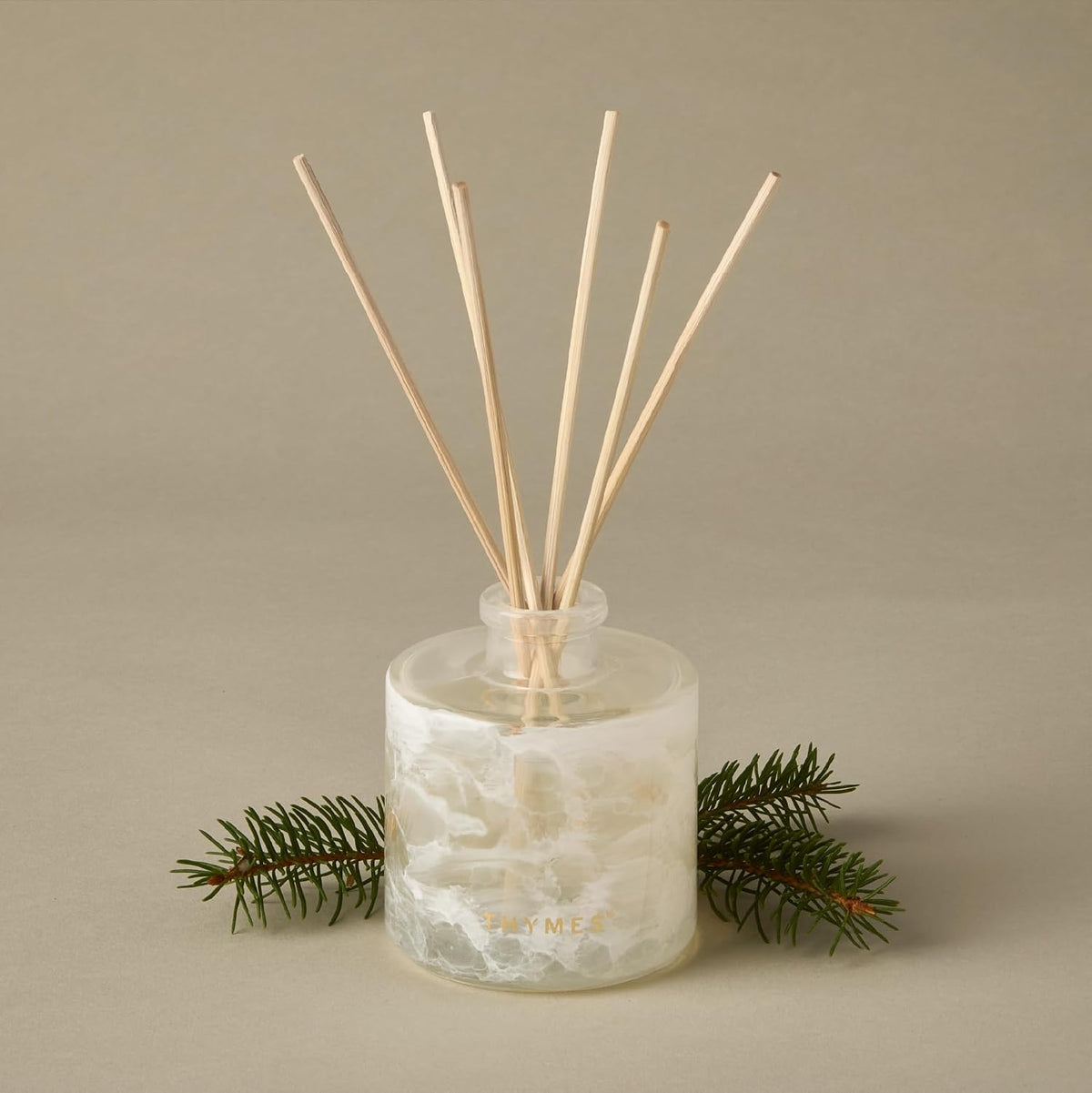 Thymes Frasier Fir Reed Diffuser Set, Tidings | Winter White, 4 fl oz