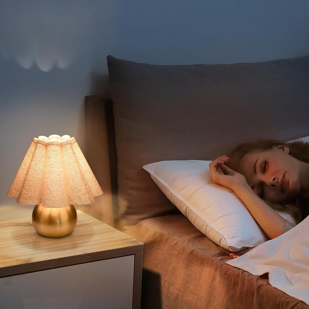 Gold Small Bedside Table Lamp for Bedroom, Brass Gold Bedroom Lamps for Nightstand, Cute Mini Table Lamps for Small Spaces with Scalloped Shade for Kitchen Counter, Bookshelf, Living Room, Kids Dorm