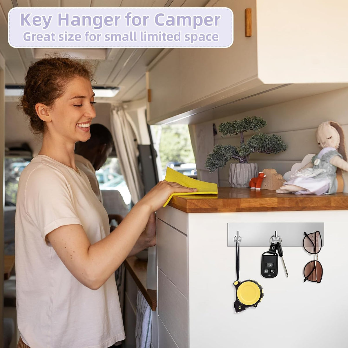VIS'V Key Holder Wall Mount, Small Adhesive Key Hanger with 3 Hooks, Silver