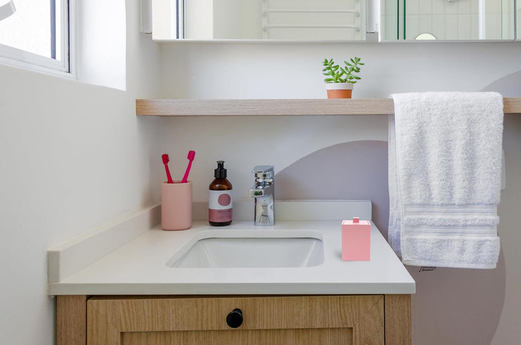 Bathroom Q Tip Holder with lid, Resin ,Square (Matte Pink)