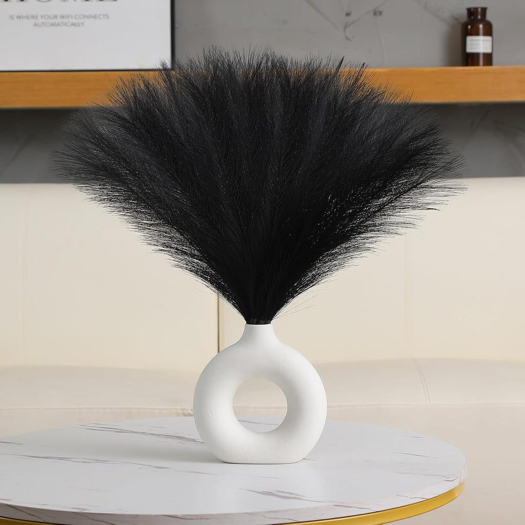 Ureymx Faux Pampas Grass Decor 17.7 Inch 6pcs, Artificial Pampas Grass Fluffy Home Decor, Short Vase Room Decor pompous Grass Flower Arrangement for Boho Home Wedding Decoration (Black)