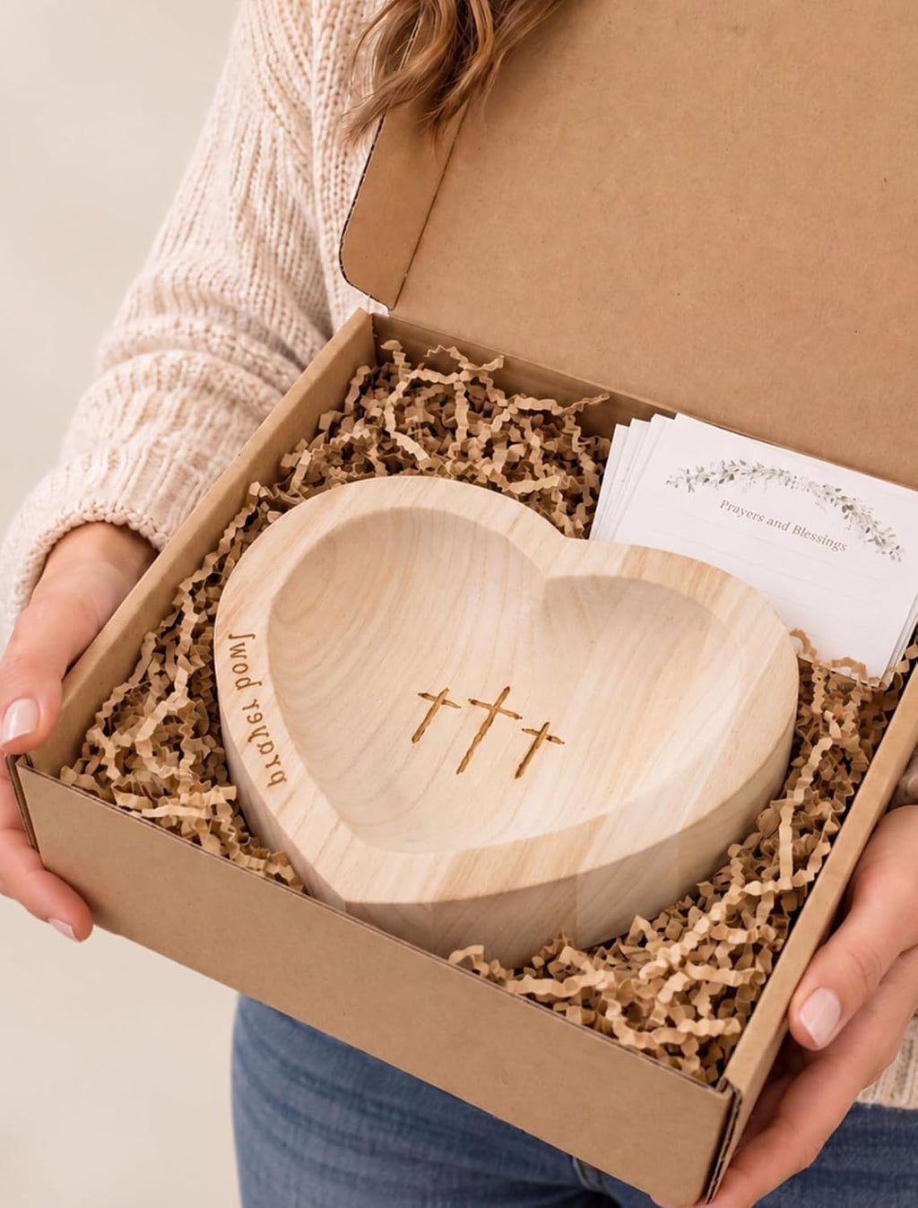 Hanobe Wooden Heart-Shaped Prayer Bowl with Cross Engraved & 25 Cards Sets