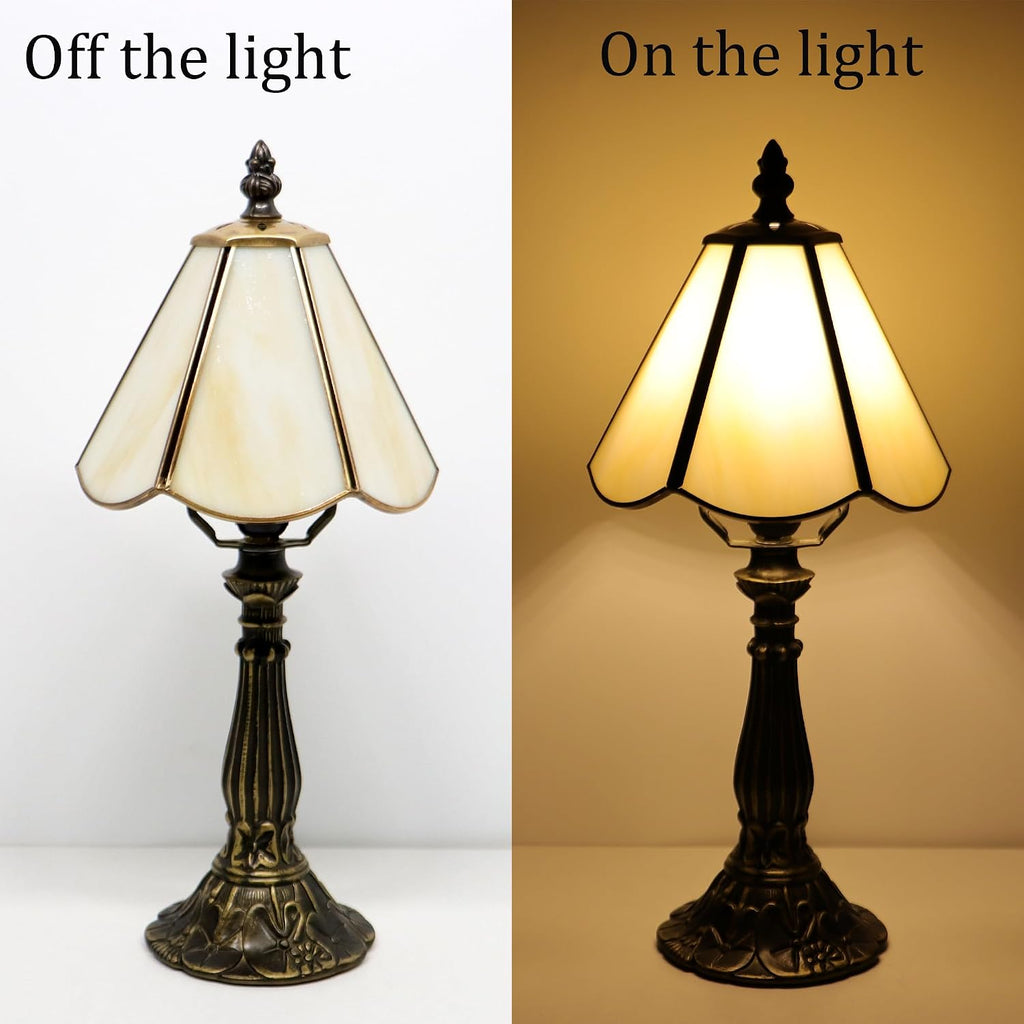Small Tiffany Style Table Lamp Beige Stained Glass Lamp 14 Inch