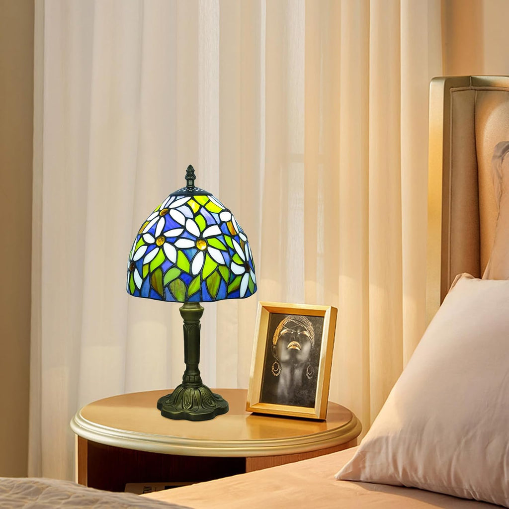 Small Tiffany Style Stained Glass Table Lamp, 8 Inch, White Daisy Pattern
