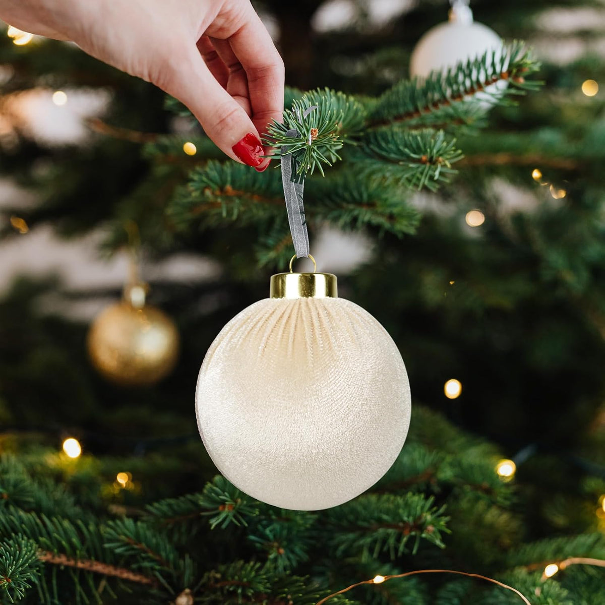 15 Pcs 3.15" Velvet Christmas Ornaments Balls, Xmas Tree Decor- Neutral