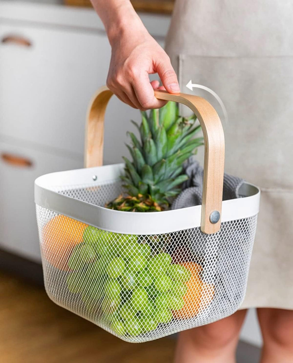 Mesh Steel Storage Organizer Basket Fruit Basket Bin with Wood Handle Ideal for Kitchen Bathroom Picnic Baskets Pantry Cabinets Storage Home Decor (Pink)