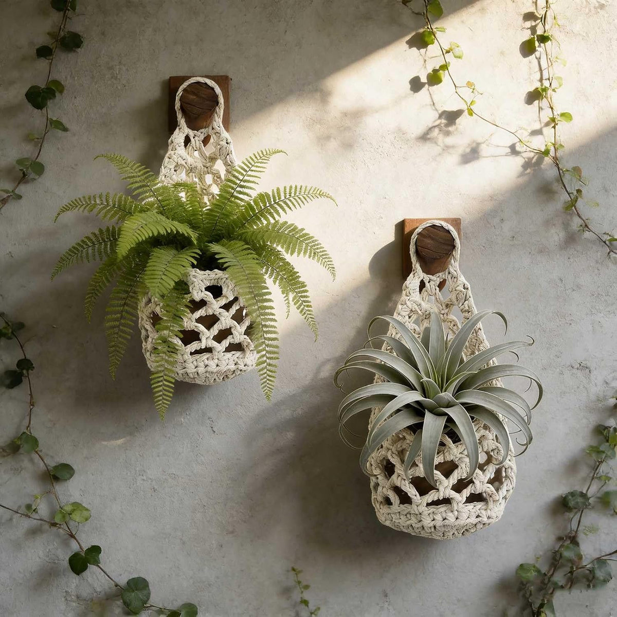 Macrame Plant Hanger Set of 2, Boho Wall Hanging Planter for 4-6“ Pots