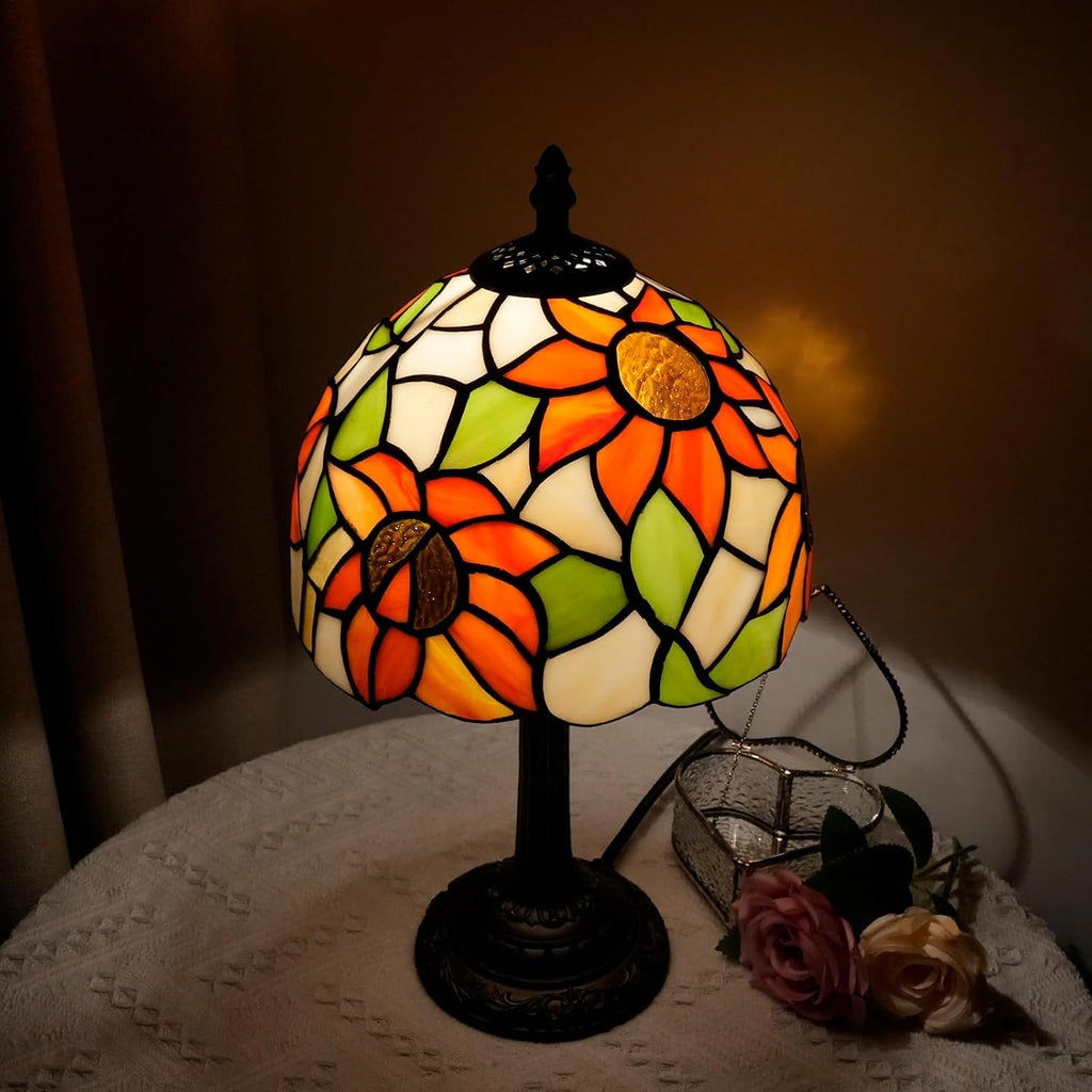 Tiffany Lamp Stained Glass Table Lamp Sunflower Style Small Bedside Lamp Living Room Dining Room Reading Office Decoration Desk Lamp Home Decoration Creative Gift