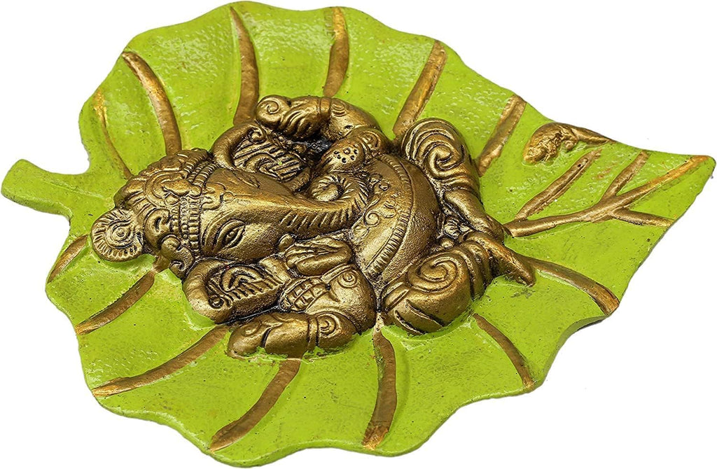 Craft Trade Bedroom Wall Decor - Living Room Metal Wall Hanging Show Pieces for Home Decor - Vastu Items for Home for Good Luck - 7.5x6 Inches - Parrot Green