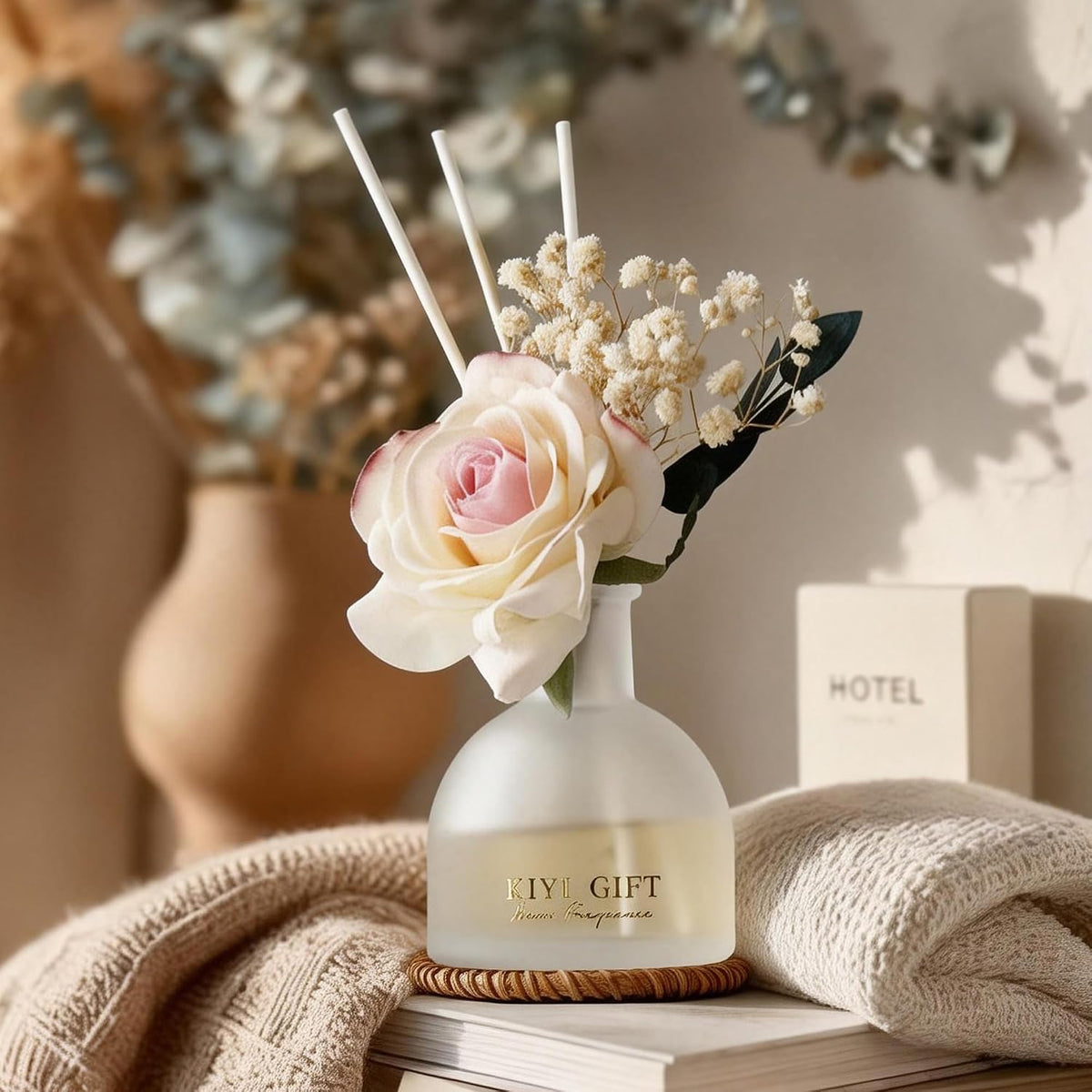 Reed Diffuser Set, 4.06 oz Scent Diffuser with 6 Sticks, Home Fragrance, Reed Diffuser for Bathroom Shelf Decor, Crisp Linen