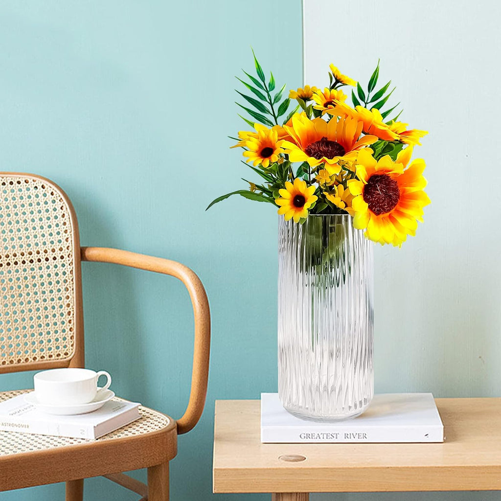 Muyan 7.5" Flower Vase for Decor Ribbed Glass Vase Modern for Centerpieces Desktop Home Office Dining Living Room Wedding (Clear)