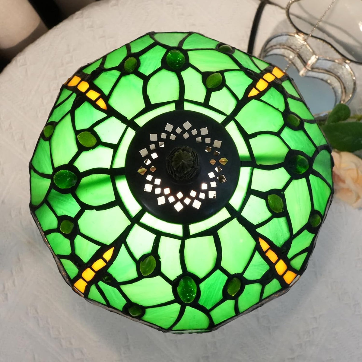 Tiffany Lamp Stained Glass Table Lamp Dragonfly Style Small Bedside Lamp Living Room Dining Room Reading Office Decoration Desk Lamp Home Decoration Creative Gift