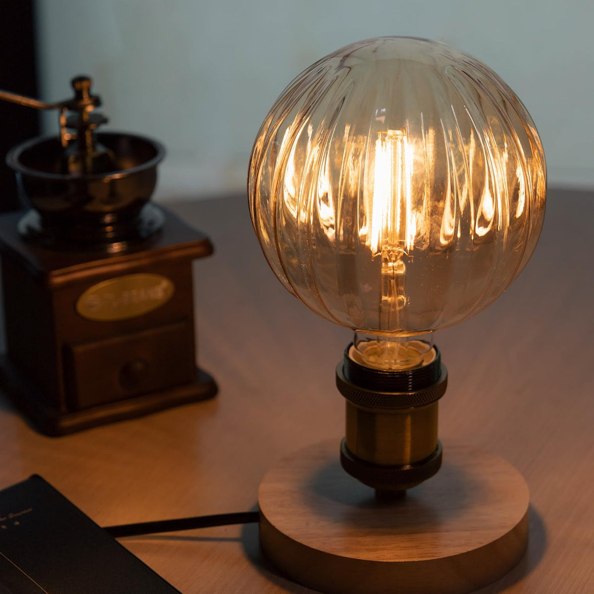 Hand Blown LED Edison Bulb, G40 Watermelon Ribbed Amber Glass, 4W 2500K Vintage Light, E26 Non-Dimmable Decorative Lamp for Farmhouse, Cafe, Bar Pendant Lighting