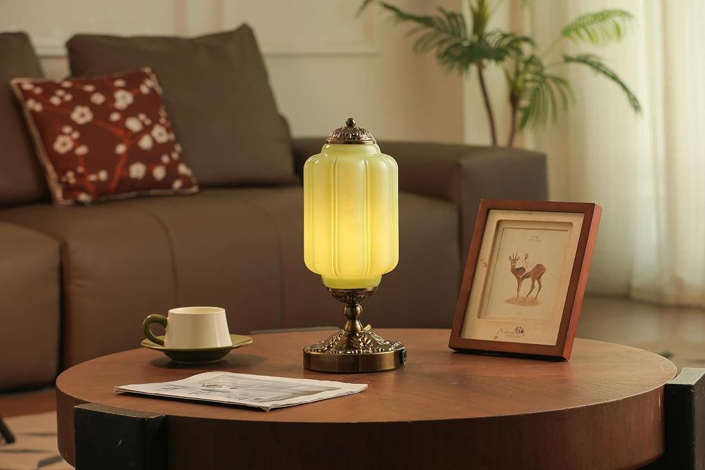 Vintage Touch Table Lamp, Milk Glass Shade with Metal Base, 3 Way Dimmable Desk Light with USB Charging Ports, Retro Lamp for Living Room Bedroom Bedside Nightstand