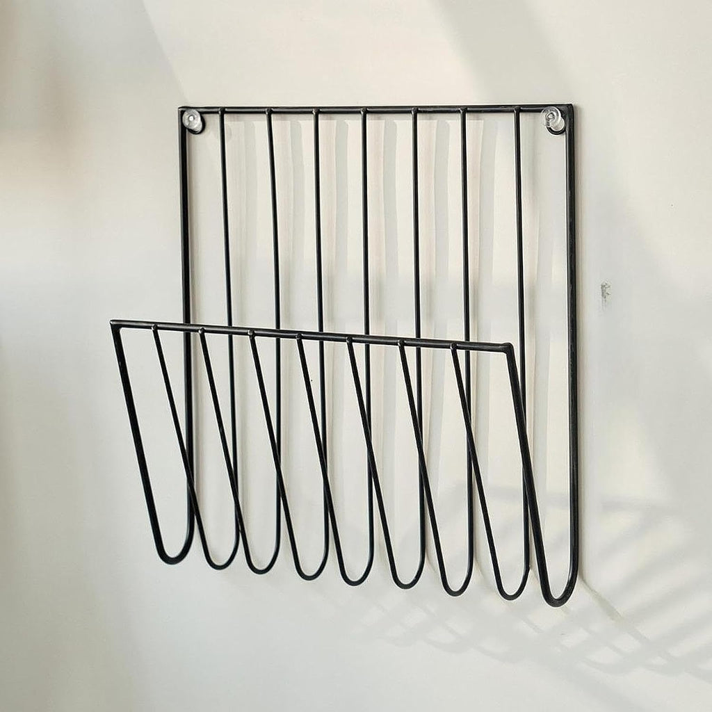Black Wall Mounted Magazine Rack and File Holder, Iron Mail Organizer for Home Office and Study Room