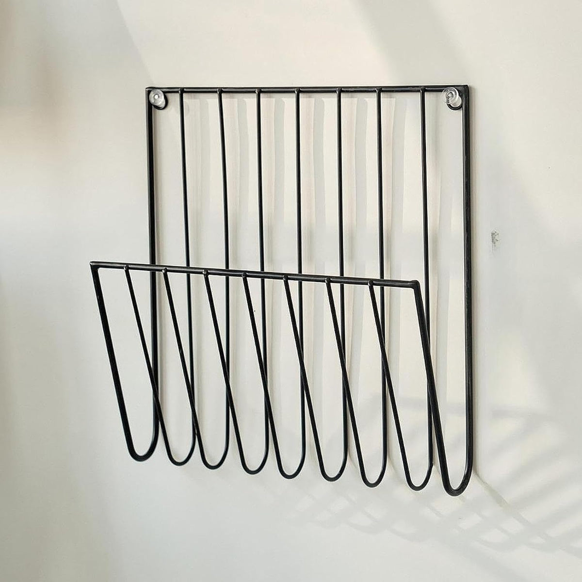 Black Wall Mounted Magazine Rack and File Holder, Iron Mail Organizer for Home Office and Study Room