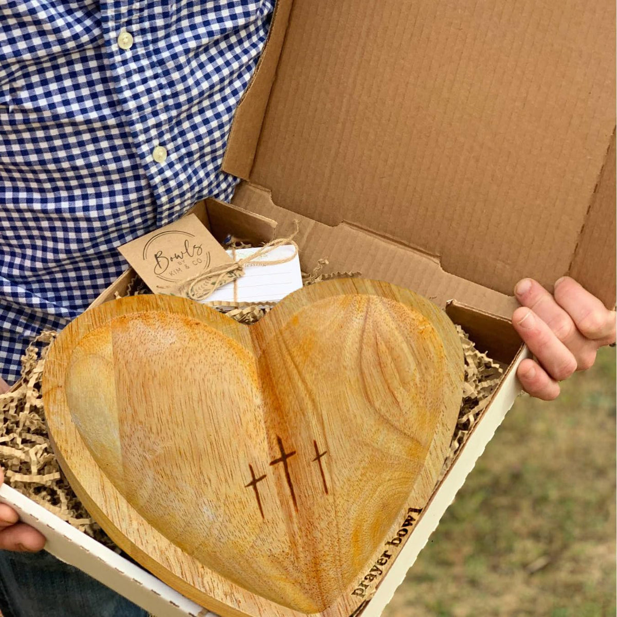 Heart Shaped Prayer Bowl with 24 Cards - Wooden Religious Dough Bowl with Cross for Christian Congregation Gifts