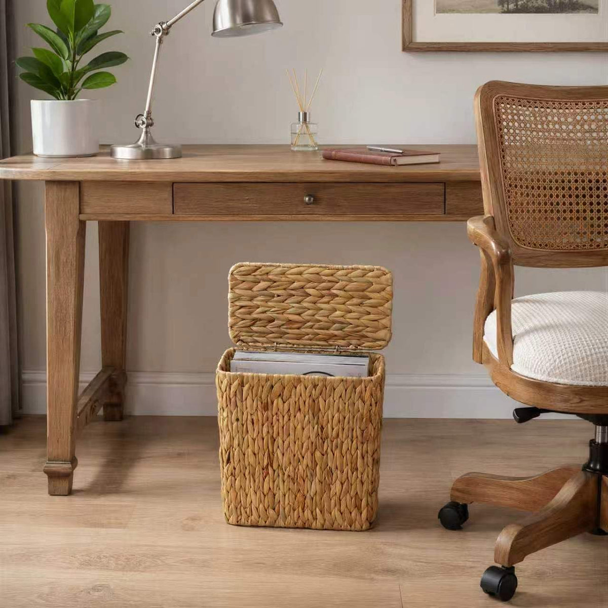Coeusy Wicker Trash Can, Small Bathroom Trash Can with Lid, 3 Gallon