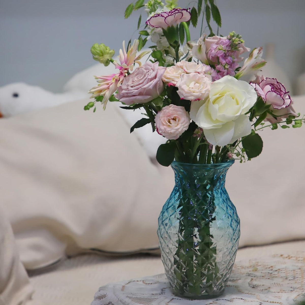 Vase for Flowers Small Glass Vases for Home Decor Table Centerpieces Living Room Bedroom Bookshelf Kitchen Modern Office Wedding Decoration Vintage Flower Vases Blue White