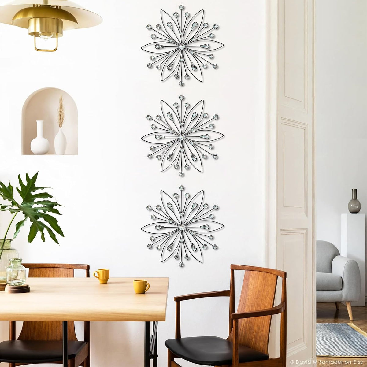 ZEXUIRU 3 Set Snowflake Wall Decor Living Room Bedroom Entryway Metal Bling, Crystal Rhinestone Starburst Sunburst Sparkling Wall Art Decor Silver Metal Christmas Decoration-Black 13in