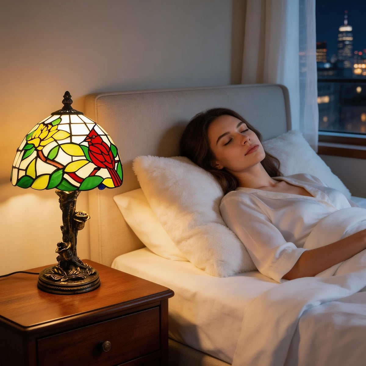 Tiffany Lamp,Cardinal Lamp,8" Stained Glass Lamp