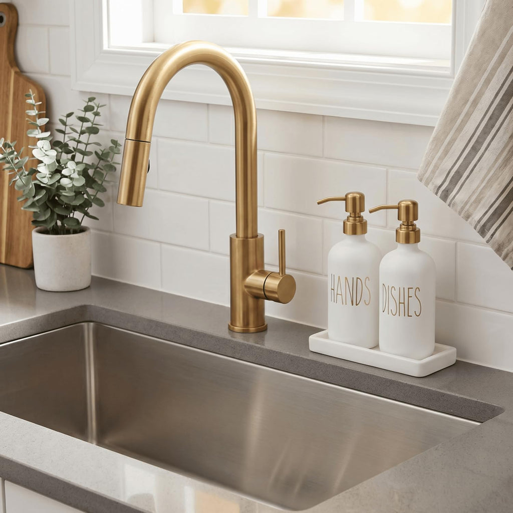 MOMEEMO Soap Dispenser Set with Ceramic Tray, Gold