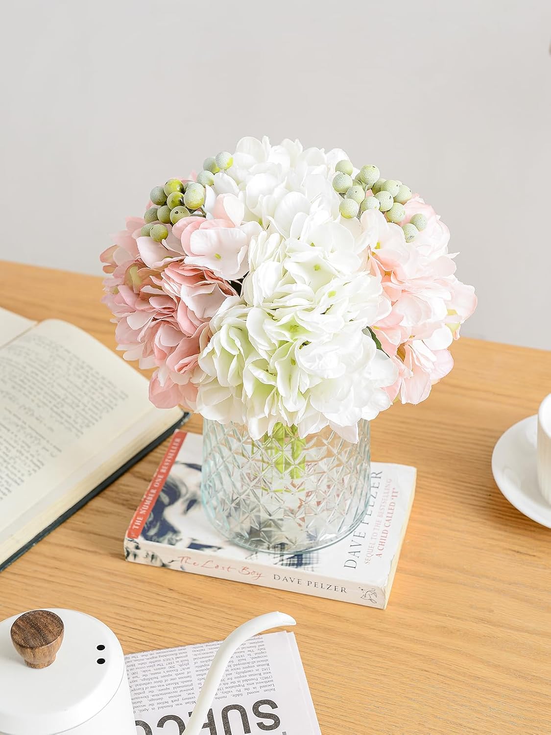 Wracra Hydrangeas Floral Arrangement in Glass Vase; Fake Flowers Pink