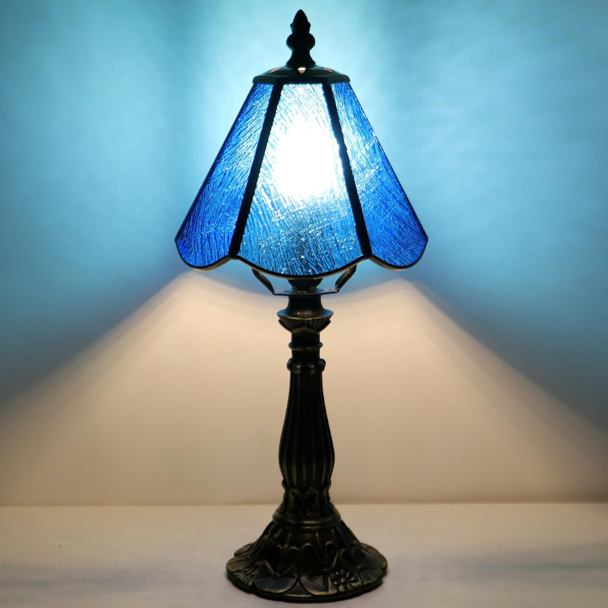Tiffany Style Table Lamp Blue Rippled Stained Glass Lamp 14 Inch
