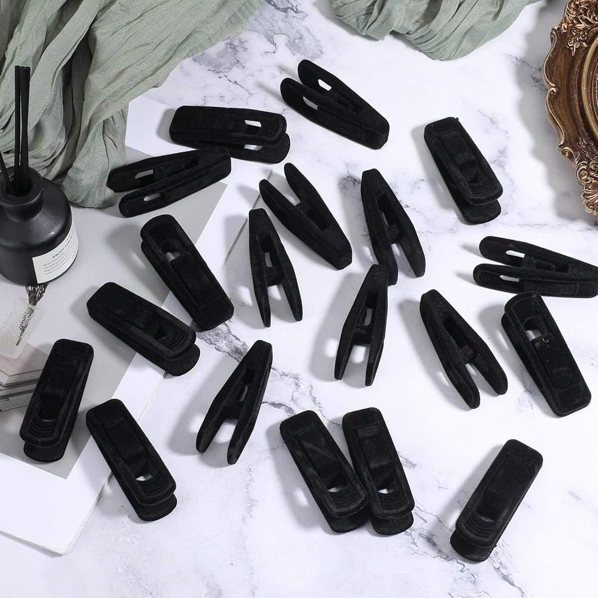 60 PCS Black Velvet Hangers Clips, Non-Slip Strong Finger Clip for Hangers