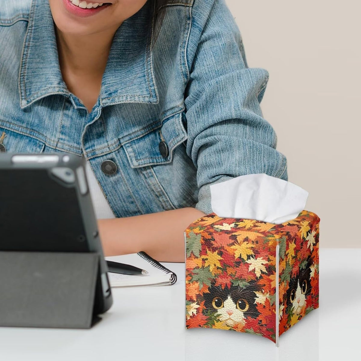 Cat Maple Tissue Box Cover Square PU Leather Desk Tissue Holder