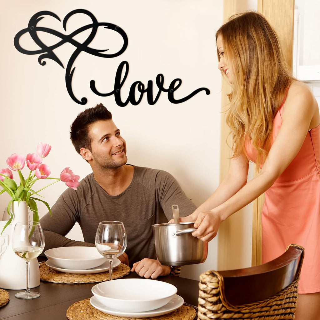 Moxweyeni 3 Pcs Black Metal Wall Decors Family Love Heart Signs