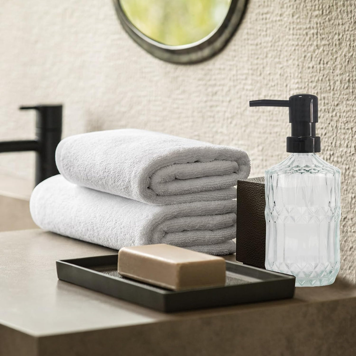 YYTSGG Clear Glass Soap Dispenser with Black Pump, 15oz