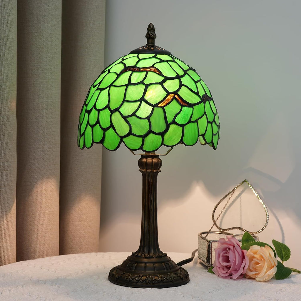 Tiffany Lamp Stained Glass Table Lamp Christmas Green Leaf Small Bedside Lamps Living Room Dining Room Office Decoration Desk Lamp Home Decoration Creative Gift