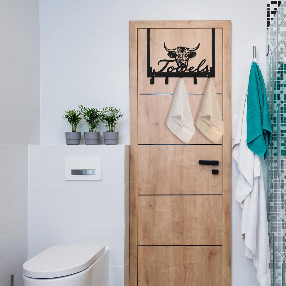 Kathfly Cute Chibi Highland Cow Over the Door Hooks Towel Hooks Heavy Duty Hanging Towel Rack Over Door Hanger, 5 Coat Hanger for Bedroom Bathroom Kitchen
