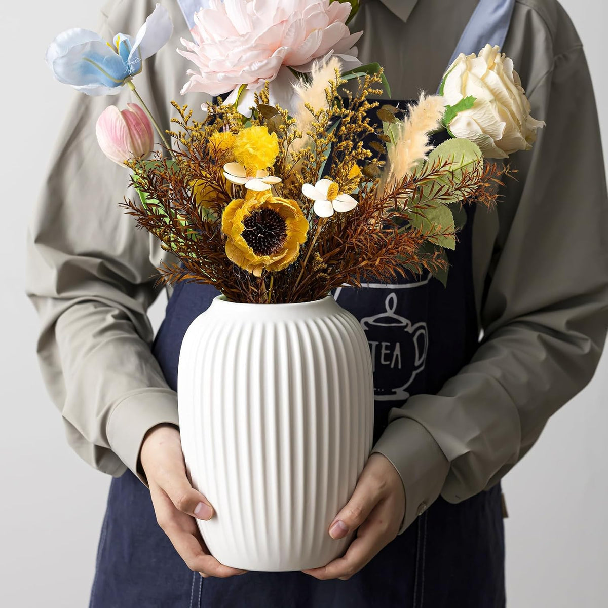 White Ceramic Vase - Minimalist Nordic Boho Matte Decor for Home & Office